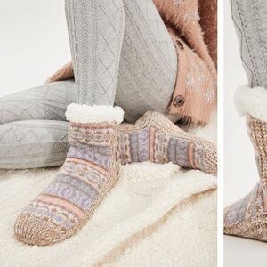 NWT Free People / Muk Luks Pieced Cabin Socks, S/M (5-7)